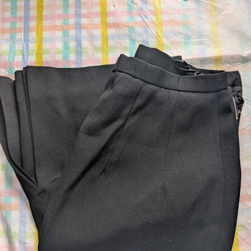 Women's Black Pencil Skirt - Sleek Office Essential